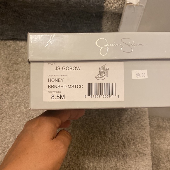 8.5 Jessica Simpson sandals in honey /tan. Used but in good condition. $30. - Picture 5 of 5